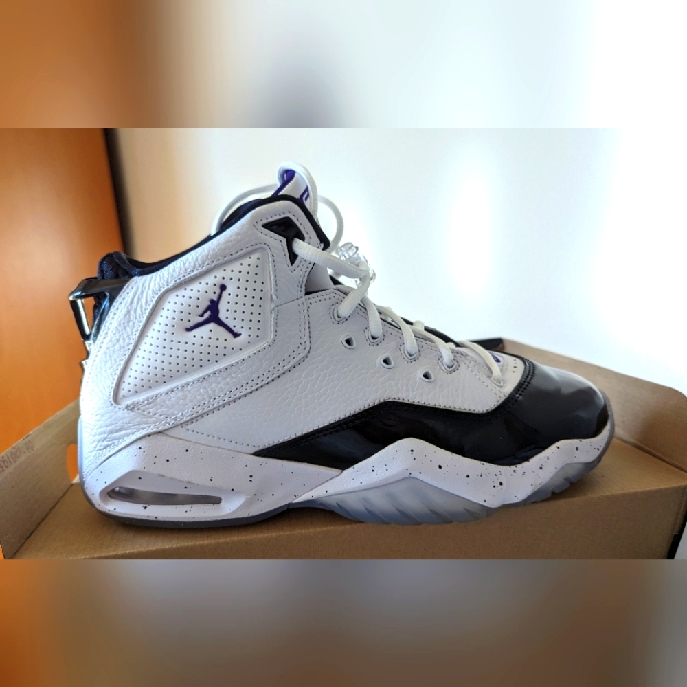 Jordan B'Loyal Sneakers